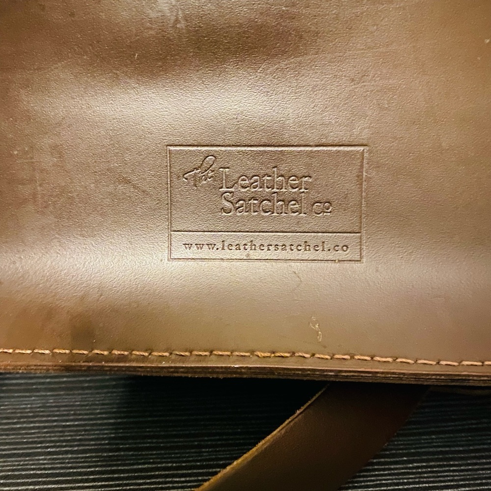The Leather Satchel Co. 14 inch Brown Crossbody